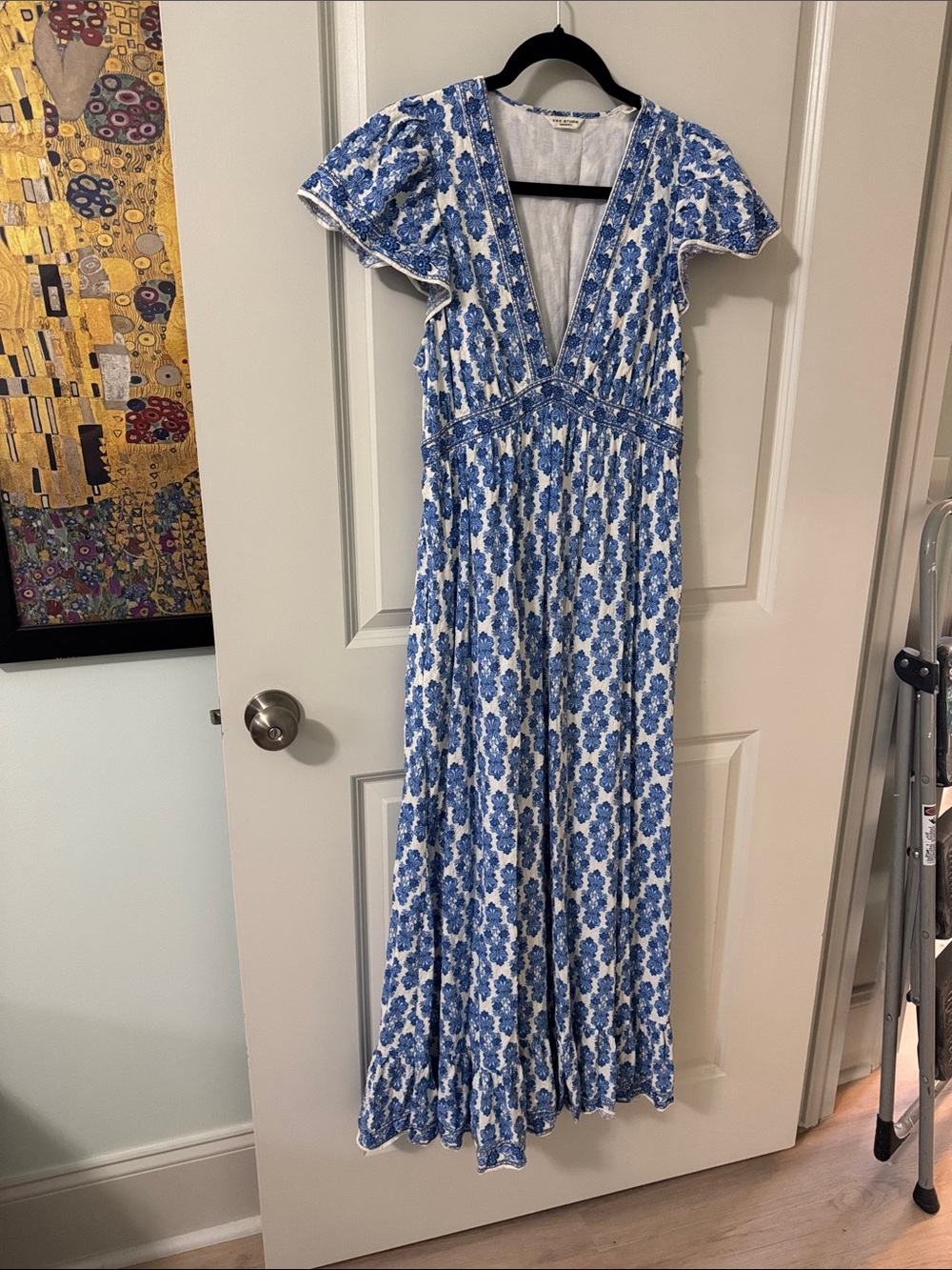 Max Studio Blue and White Floral V-Neck Maxi Dress